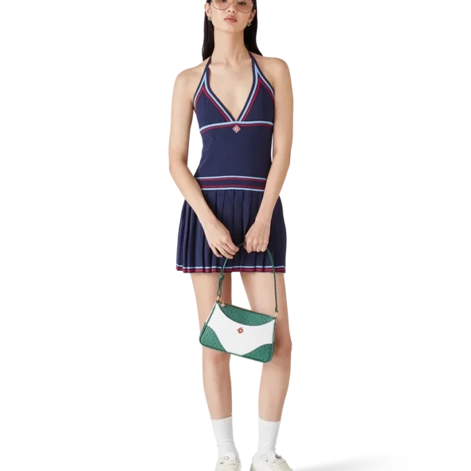 Vestido com decote halter plissado Vestido com decote halter plissado